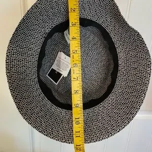 ?NINE WEST Women\'s Elegant Black and White Hat ~2inONE- womens-white-and-black-wide-  main image 3